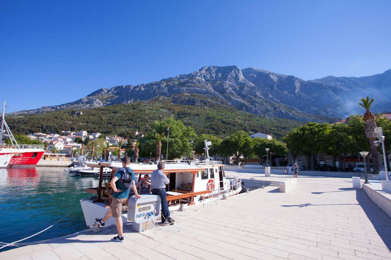 Apartments Mia Baška Voda Kültér fotó