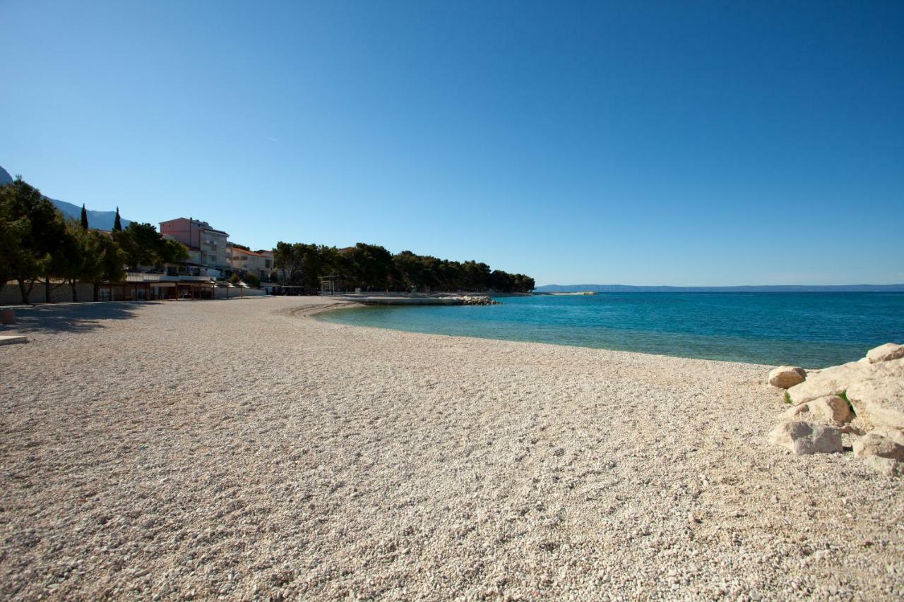Apartments Mia Baška Voda Kültér fotó
