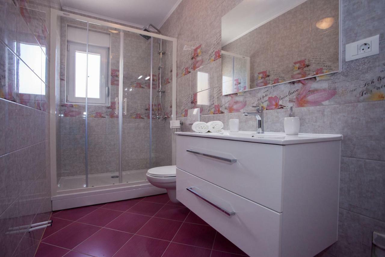 Apartments Mia Baška Voda Kültér fotó
